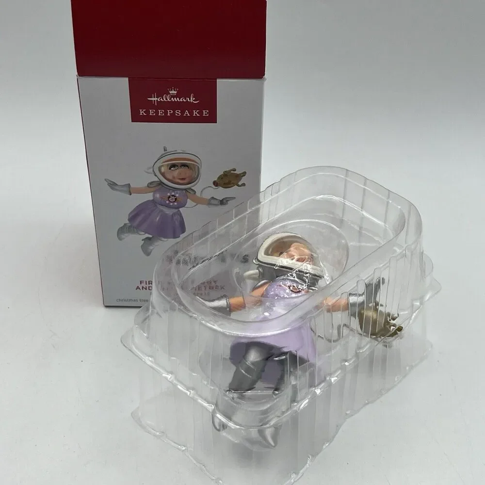 2024 The Muppets Ms. Piggy First Mate Piggy and The Swinetrek Hallmark Ornament